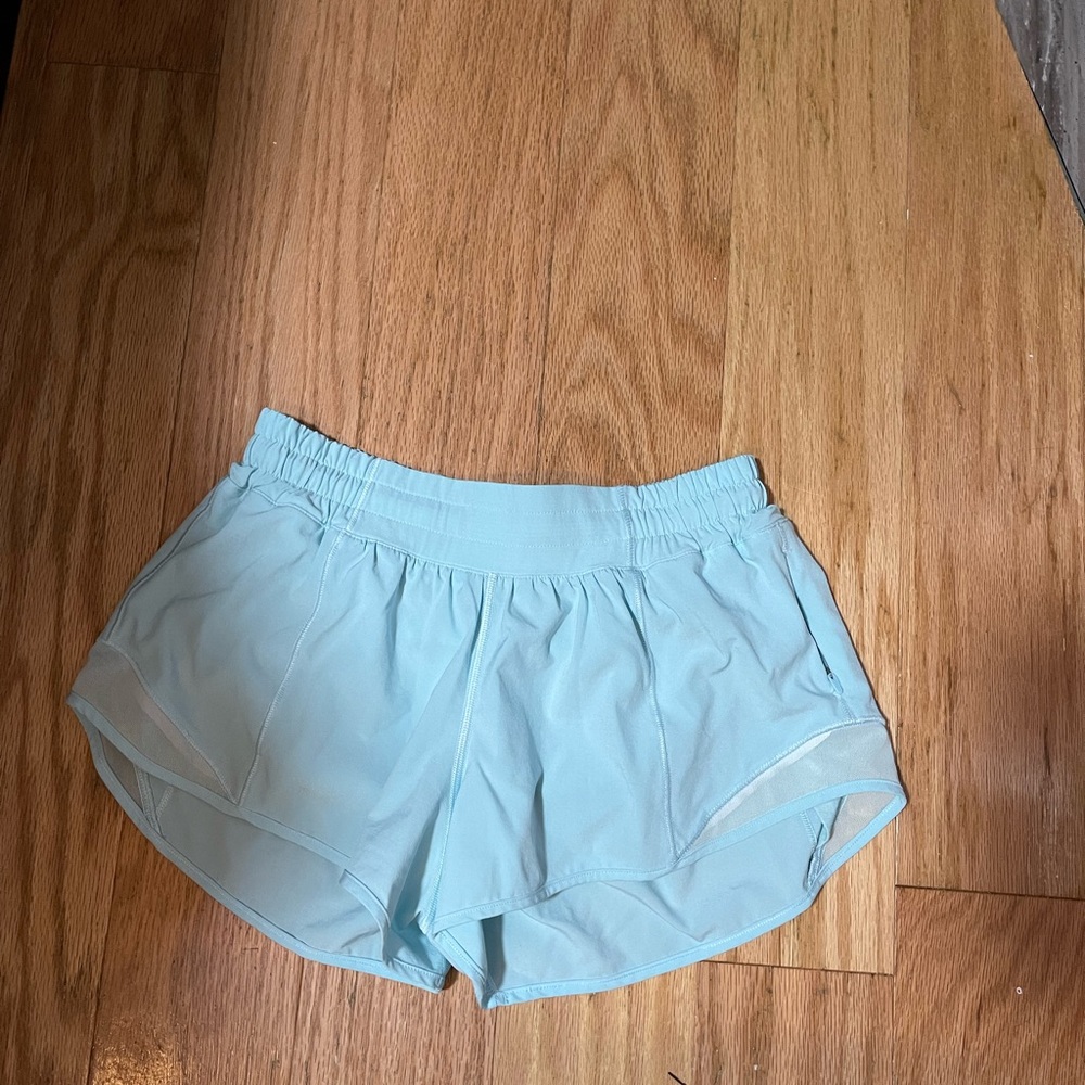 Lululemon hotty hot 2.5” light blue shorts